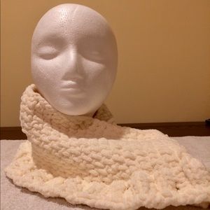 Thick handknit cowl
